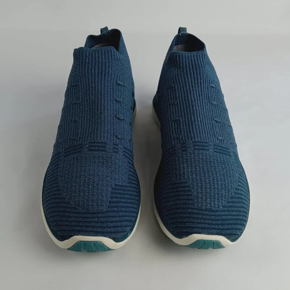 Under Armour Men's Running Sneakers. - Picture 3 of 13